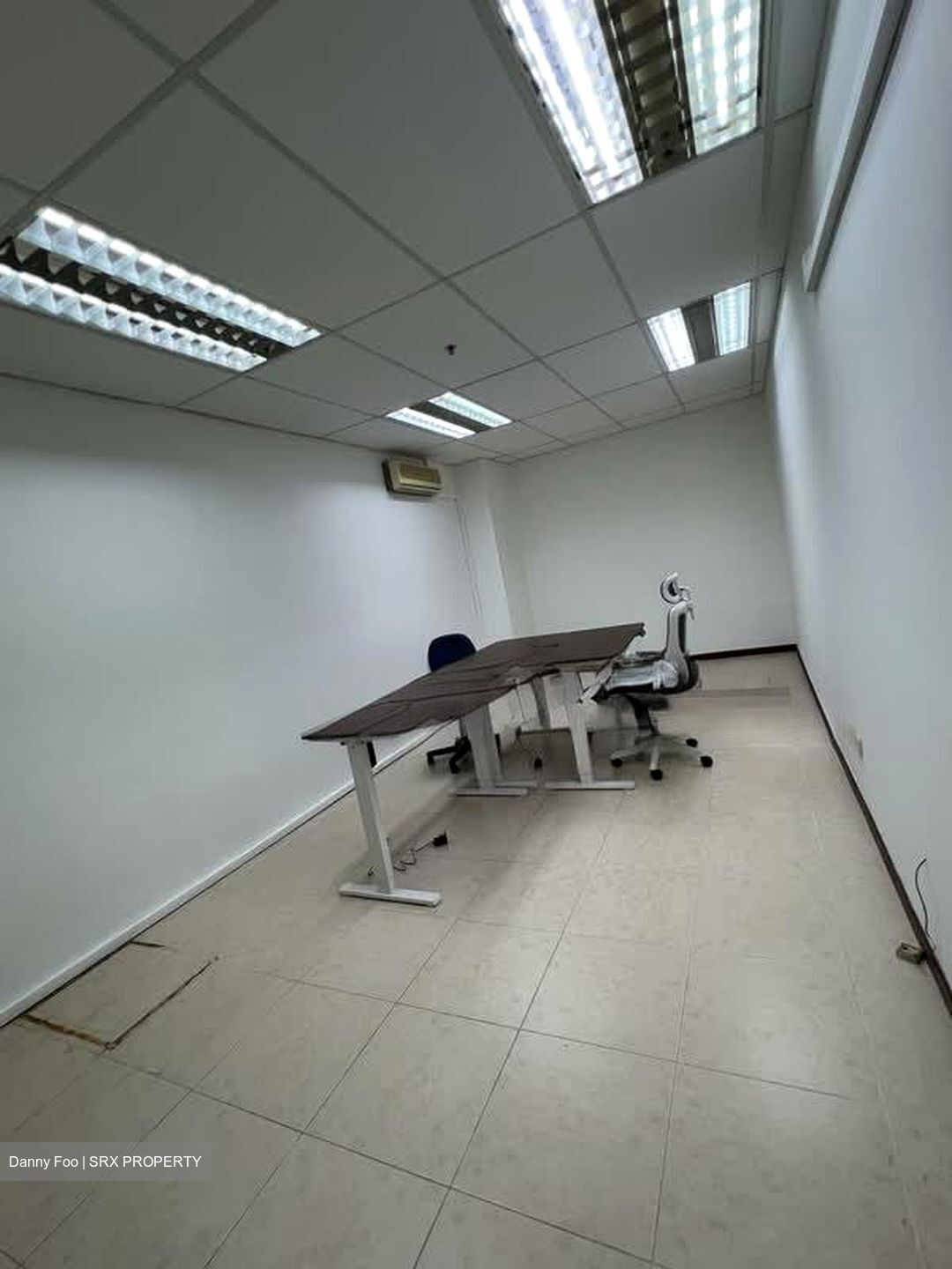 Ubi Centre (D14), Factory #568055301